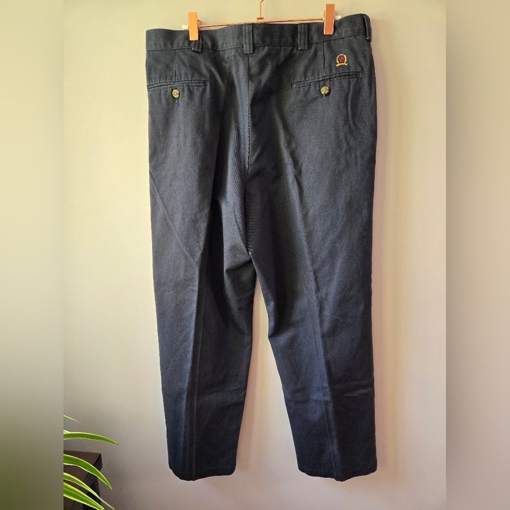 🔥 VINTAGE 90s Tommy Hilfiger Crest Logo Chinos - Navy Pleated Aesthetic 34x30 - Picture 3 of 12